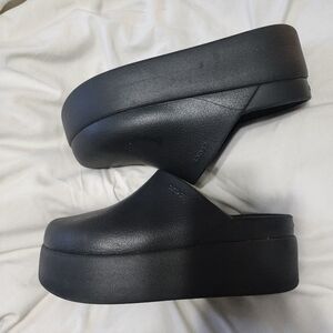 Crocs Dylan Platform Clog Black Size 9